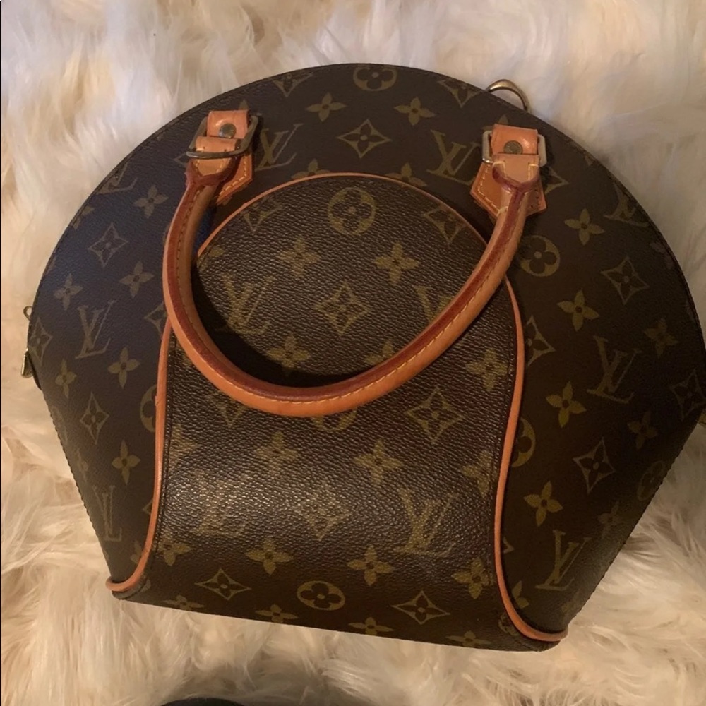 Louis Vuitton Ellipse PM bag